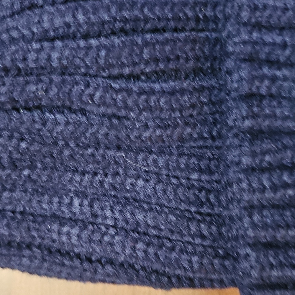 3 UGG Knit Beanie Trio - Navy, Black, Cream - Picture 10 of 14